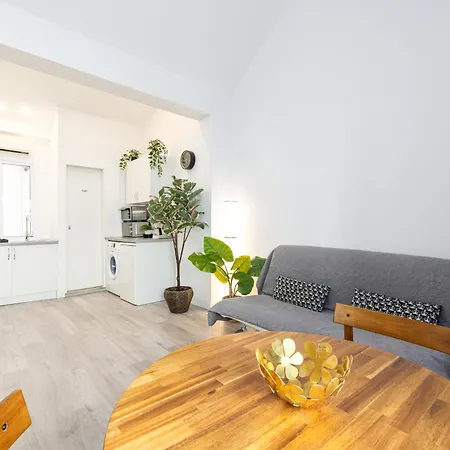 H2m Hiniestrosa French Balcony Aacc Wifi